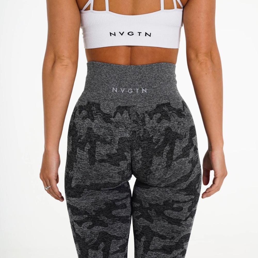 Black Camo Seamless NVGTN Leggings